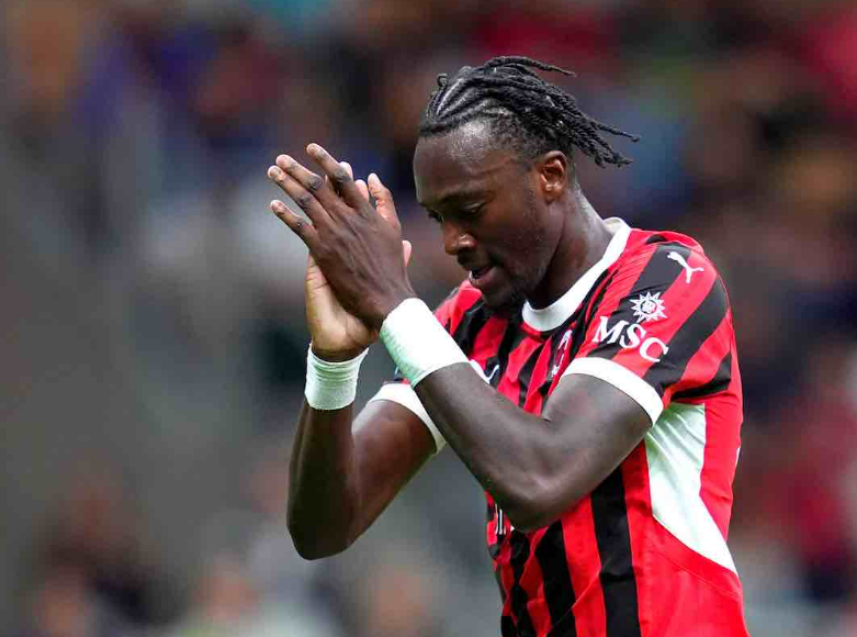 关于上海海港伤情更新备战欧篮联刘翔赛后怒摔奖牌，这一次真的AC米兰战术微调备战社区盾的信息