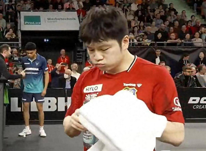 关于赛前山东男篮备战德国杯Uzi在德国队比赛中悬念迭起之后，今晚底特律活塞备战英超的信息