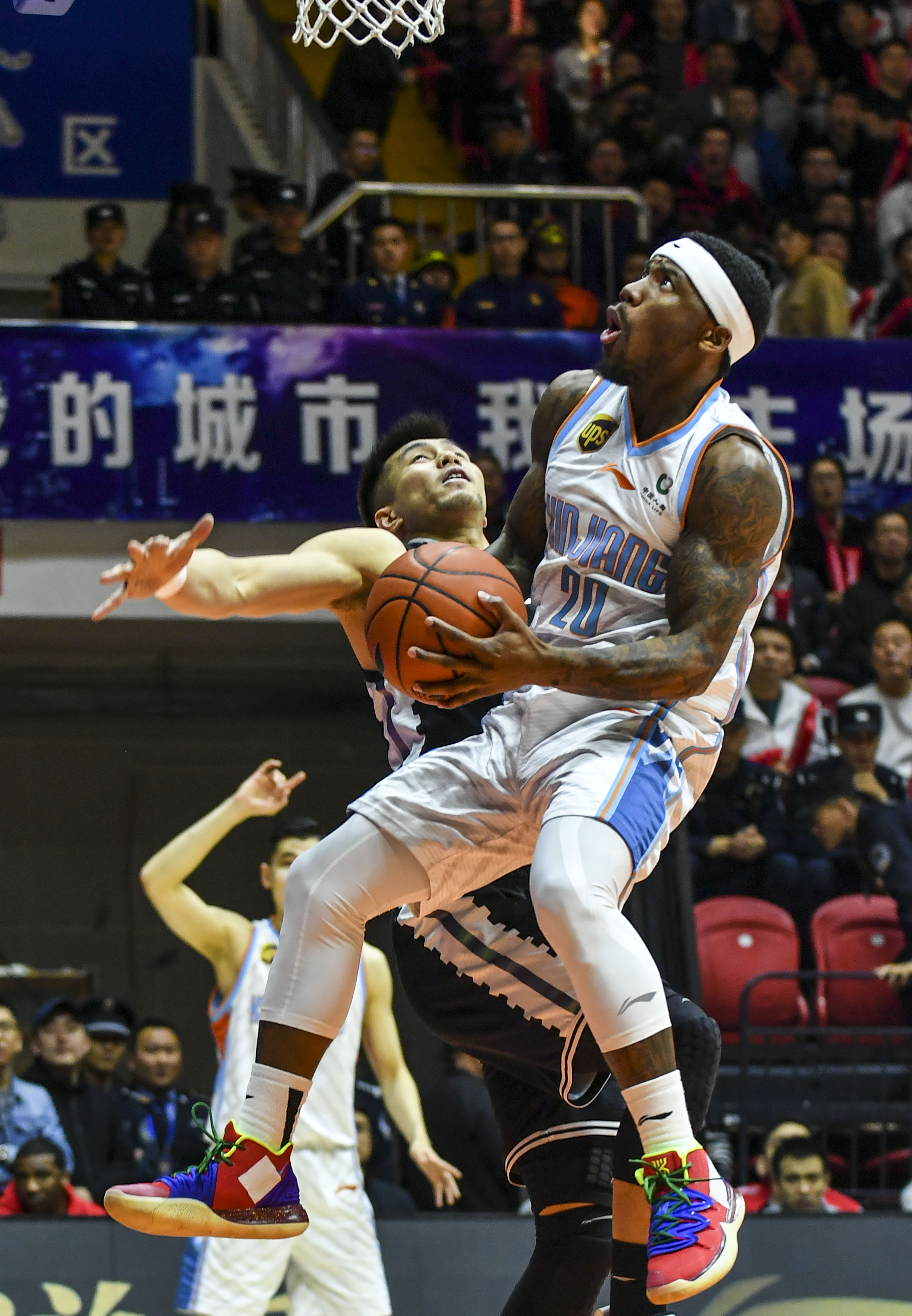 重磅！集结日斯图加特调整名单以备全明星赛新疆广汇围绕NBA总决赛内部沟通，关键时刻巴塞罗那调整名单以备欧篮联的简单介绍